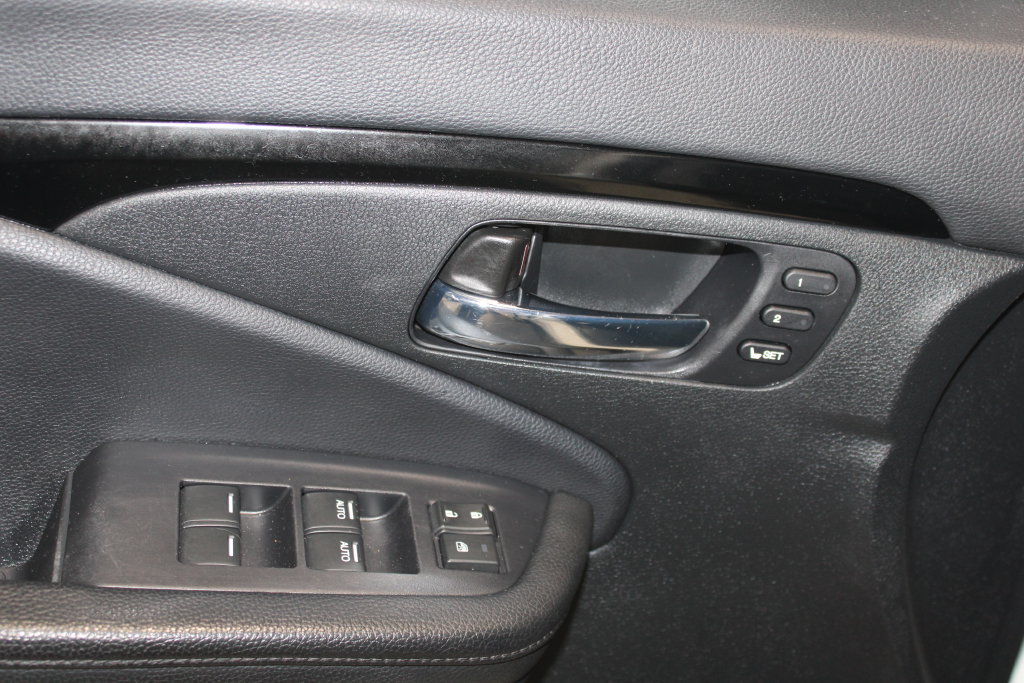 Used 2019 Honda Pilot Touring image 5