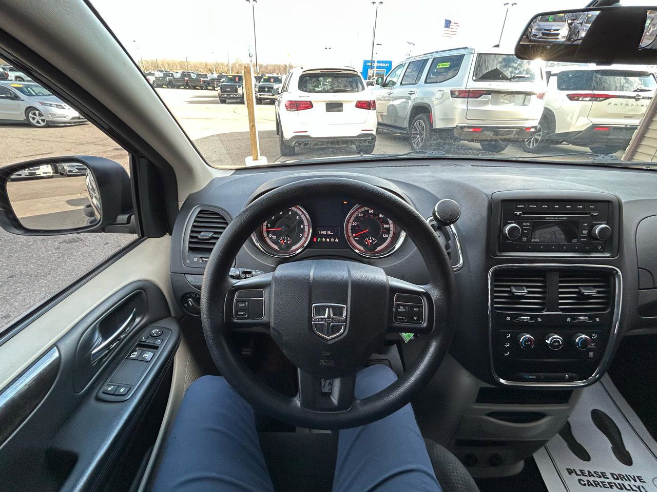 Used 2016 Dodge Grand Caravan SE image 26