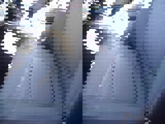 Used 2025 Toyota RAV4 XLE image 6