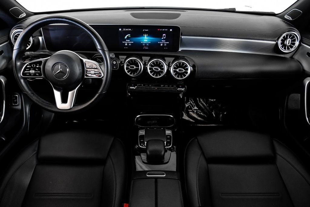 Used 2020 Mercedes-Benz CLA 250 image 13