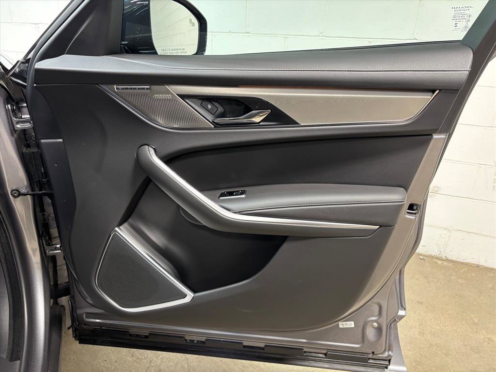 New 2026 Jaguar F-PACE R-Dynamic S image 34