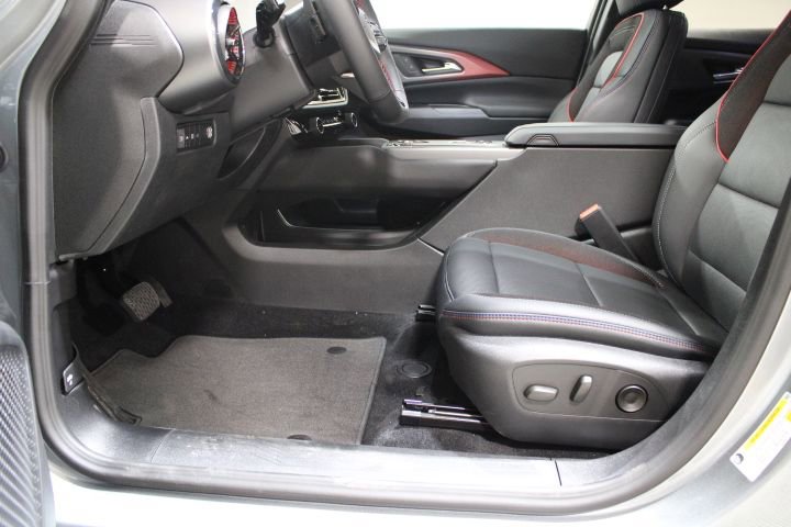 New 2026 Chevrolet Equinox EV RS image 18