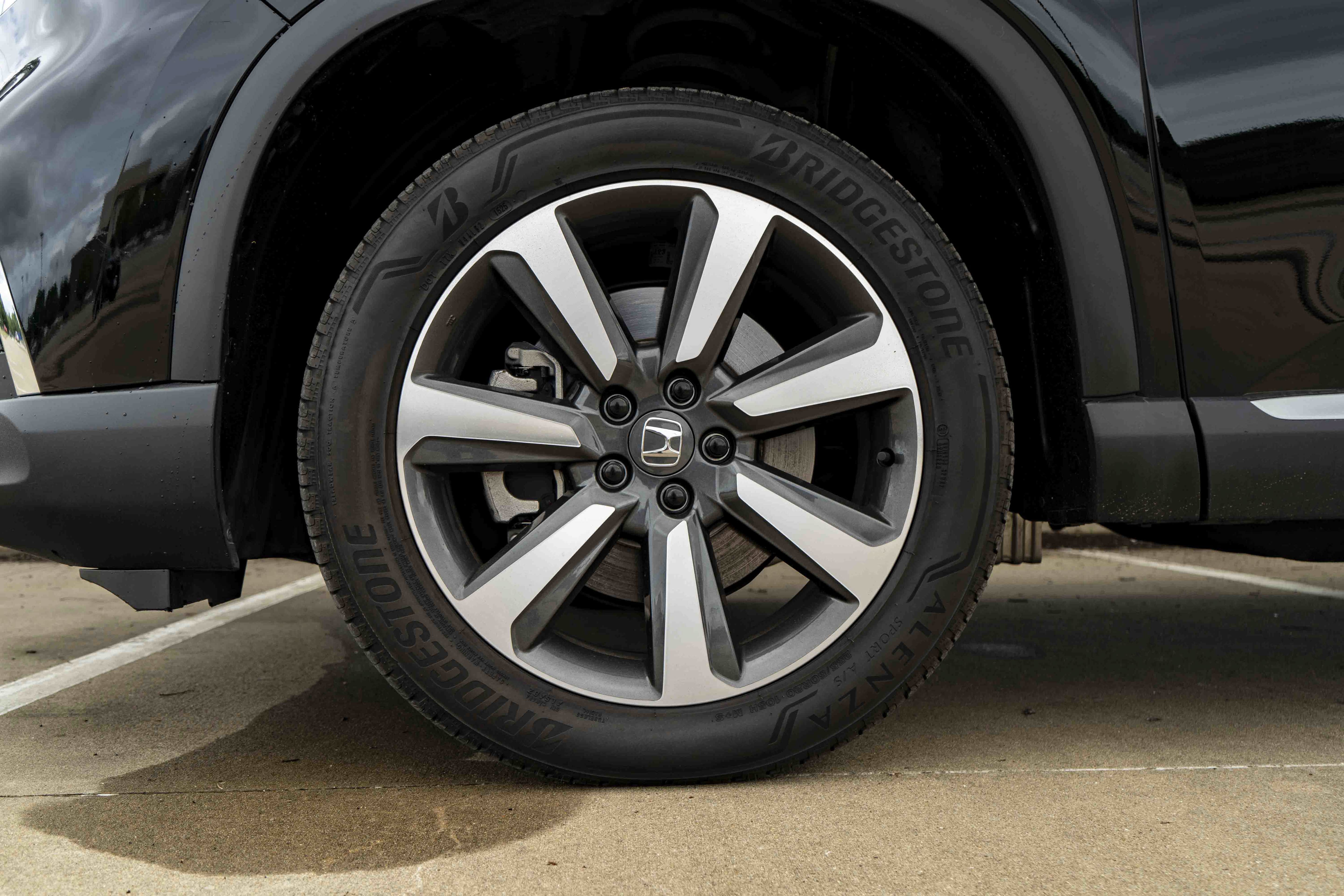 Certified 2025 Honda Pilot Elite image 14