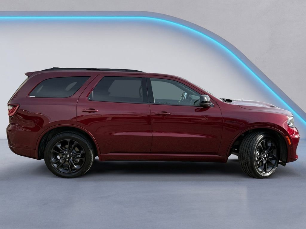 Used 2025 Dodge Durango R/T w/ Blacktop Package image 2
