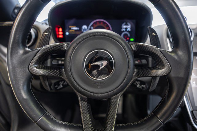 Used 2020 McLaren 600LT Spider RWD image 37