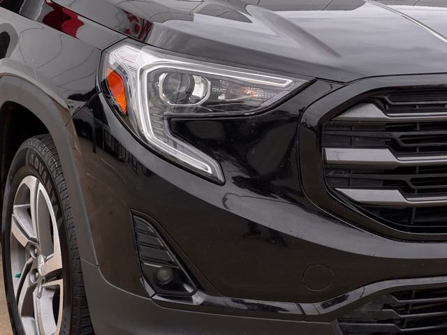 Used 2021 GMC Terrain SLT w/ LPO, Dark Accent Package image 2