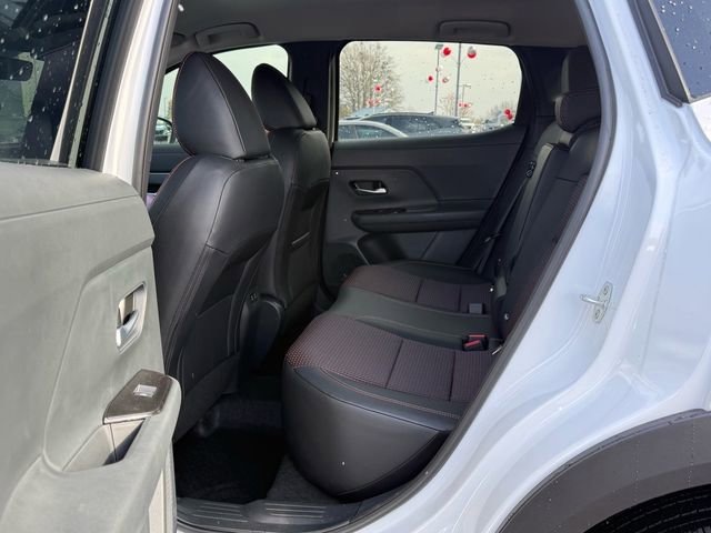 New 2026 Nissan Kicks SR w/ Illumination Package FWD image 12