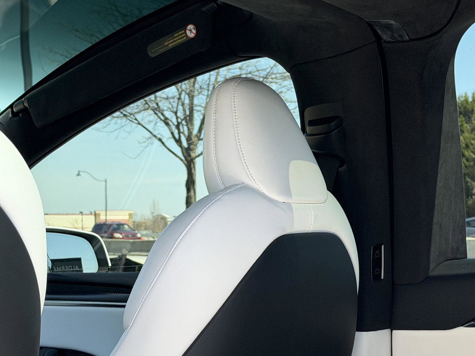 Used 2022 Tesla Model X Plaid image 38