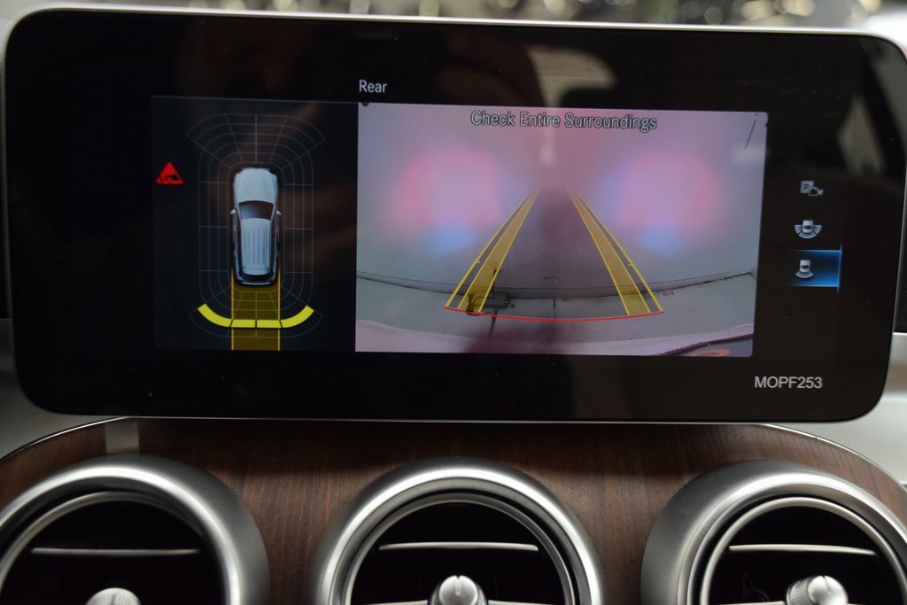 Used 2021 Mercedes-Benz GLC 300 image 29