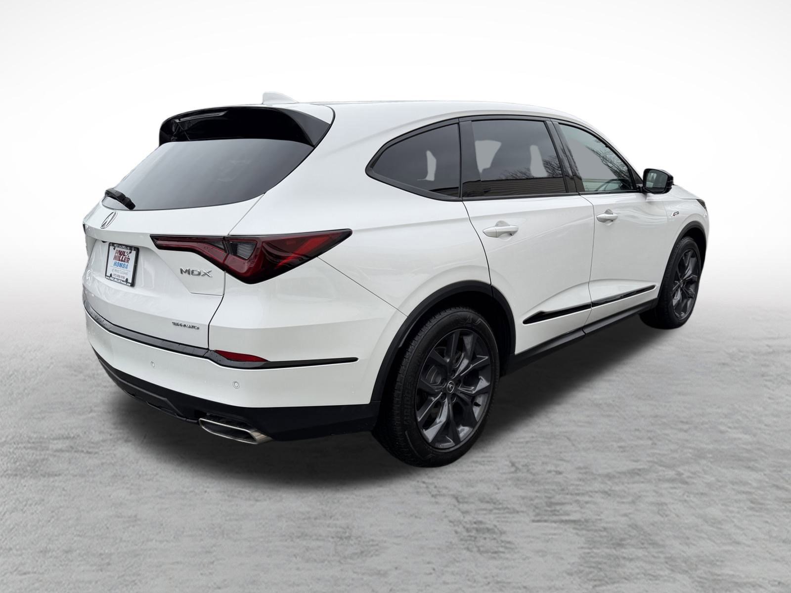 Used 2023 Acura MDX A-Spec image 7