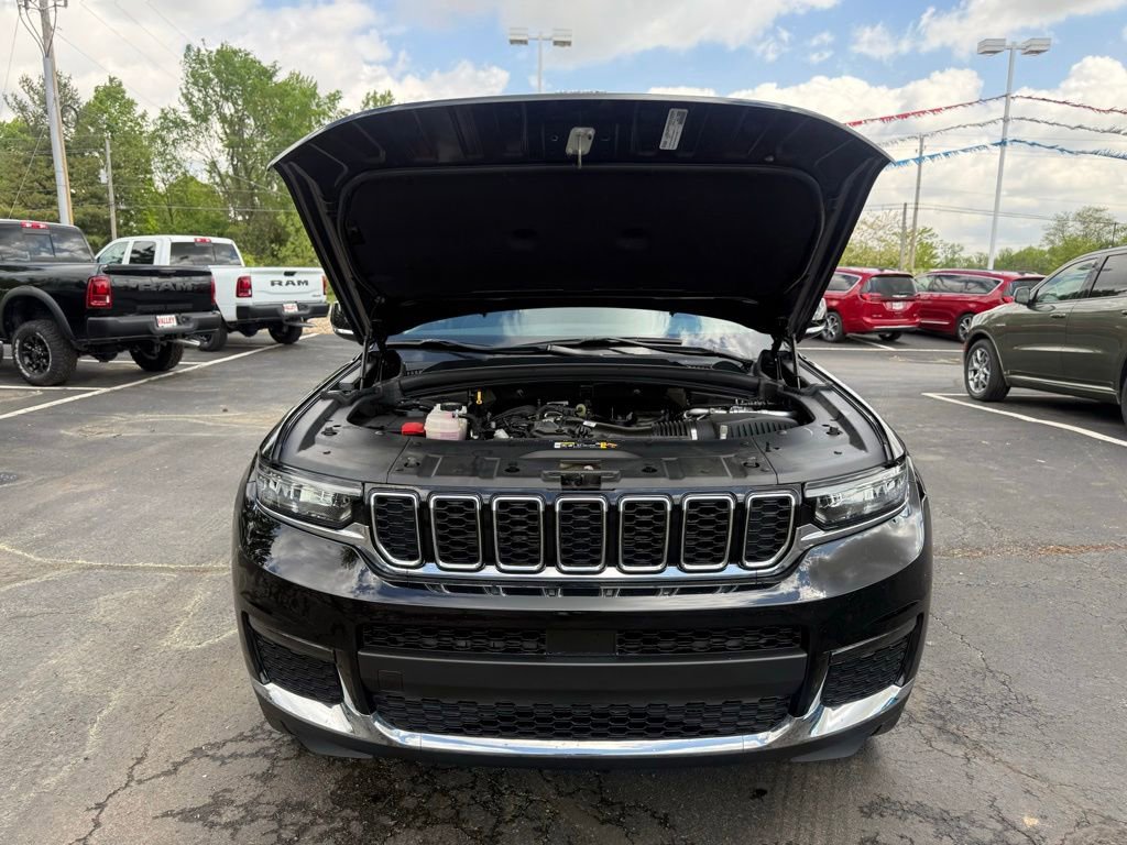 Used 2023 Jeep Grand Cherokee L Limited AWD/4WD image 62