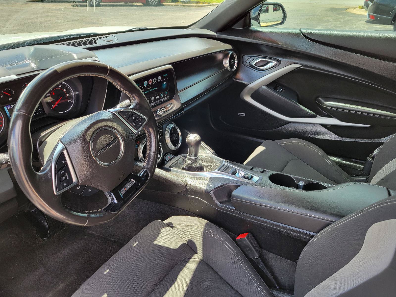 Used 2017 Chevrolet Camaro LS w/ Technology Package RWD image 4