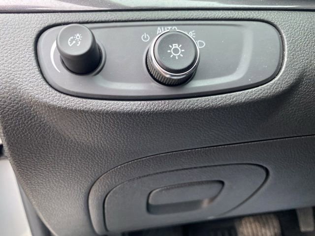 Used 2022 Buick Encore Preferred w/ Safety Package image 20