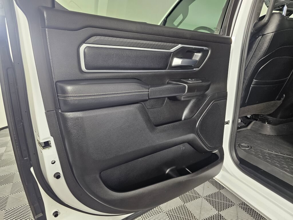 Used 2025 RAM 1500 Big Horn AWD/4WD image 32