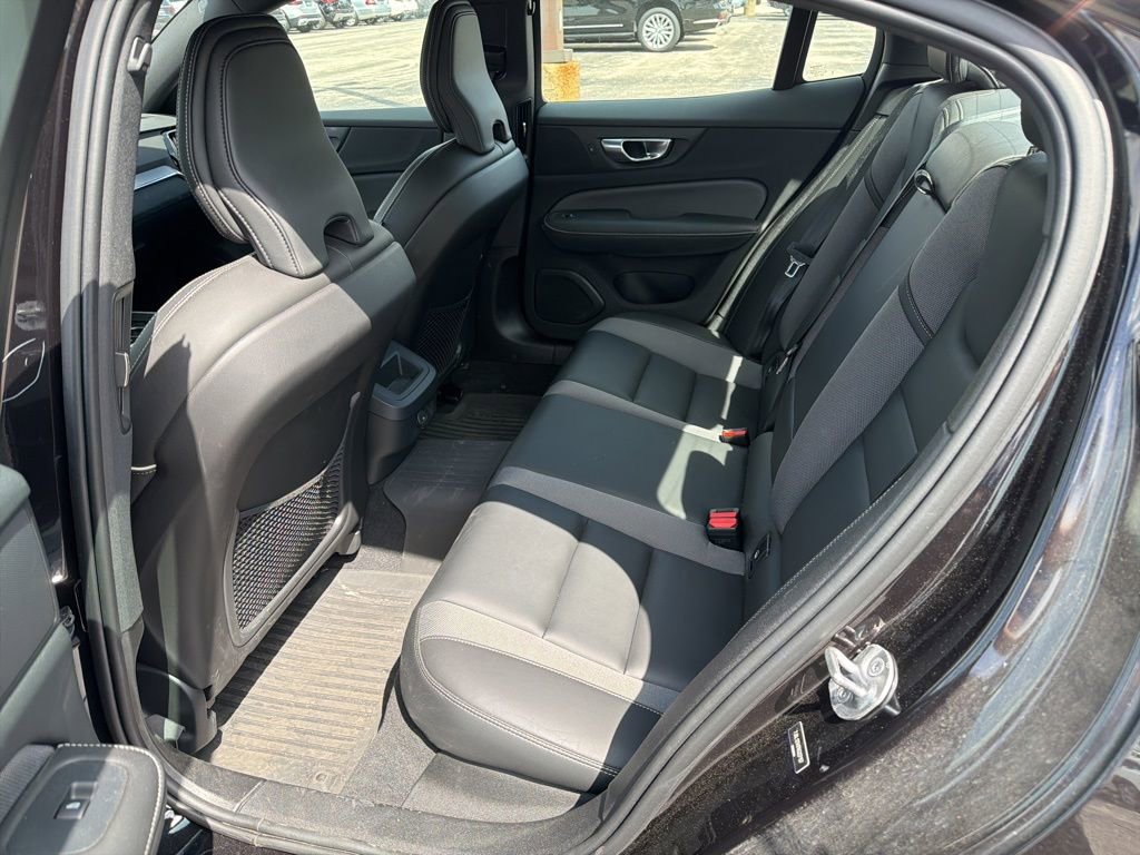 Used 2024 Volvo S60 B5 Plus w/ Climate Package AWD/4WD image 13