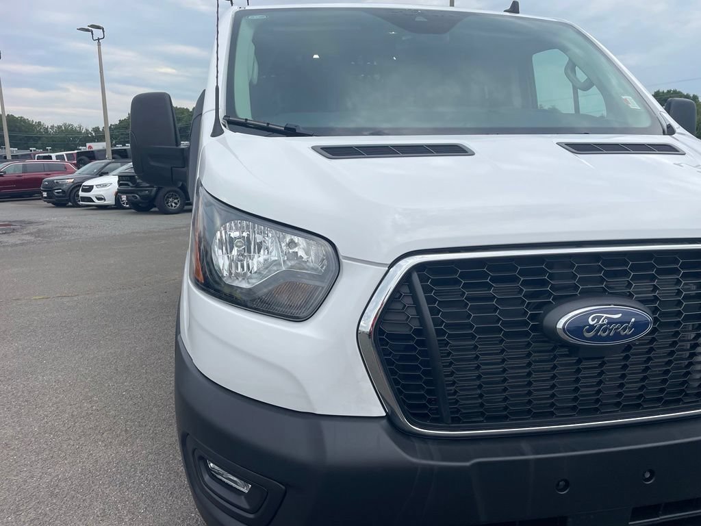 Used 2025 Ford Transit 250 Low Roof w/ Exterior Upgrade Package RWD image 18