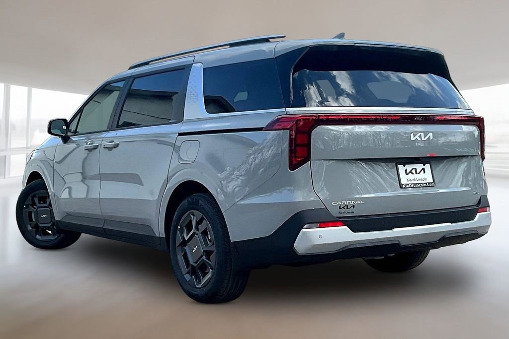 New 2026 Kia Carnival EX FWD image 3