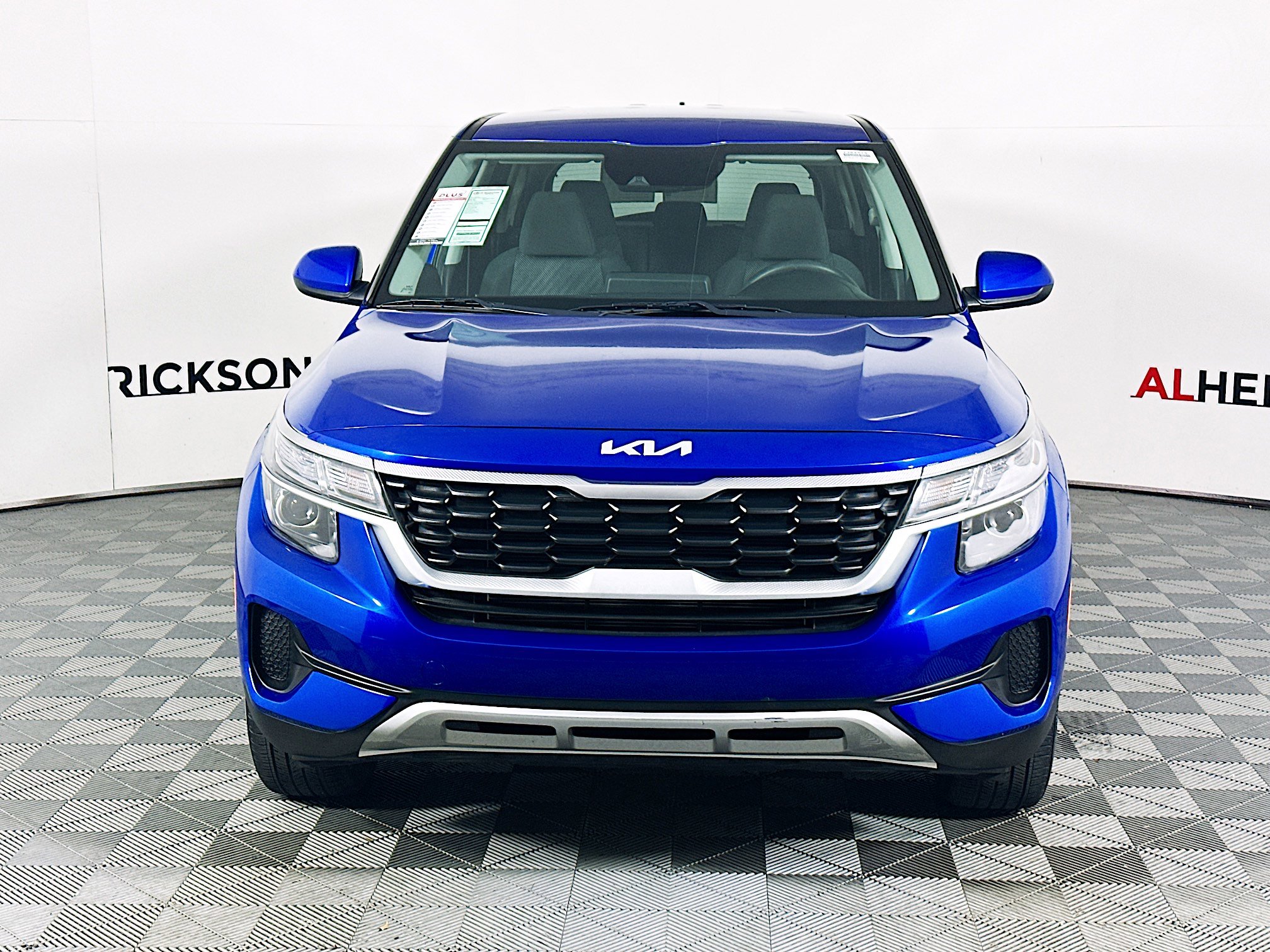 Used 2023 Kia Seltos LX image 8