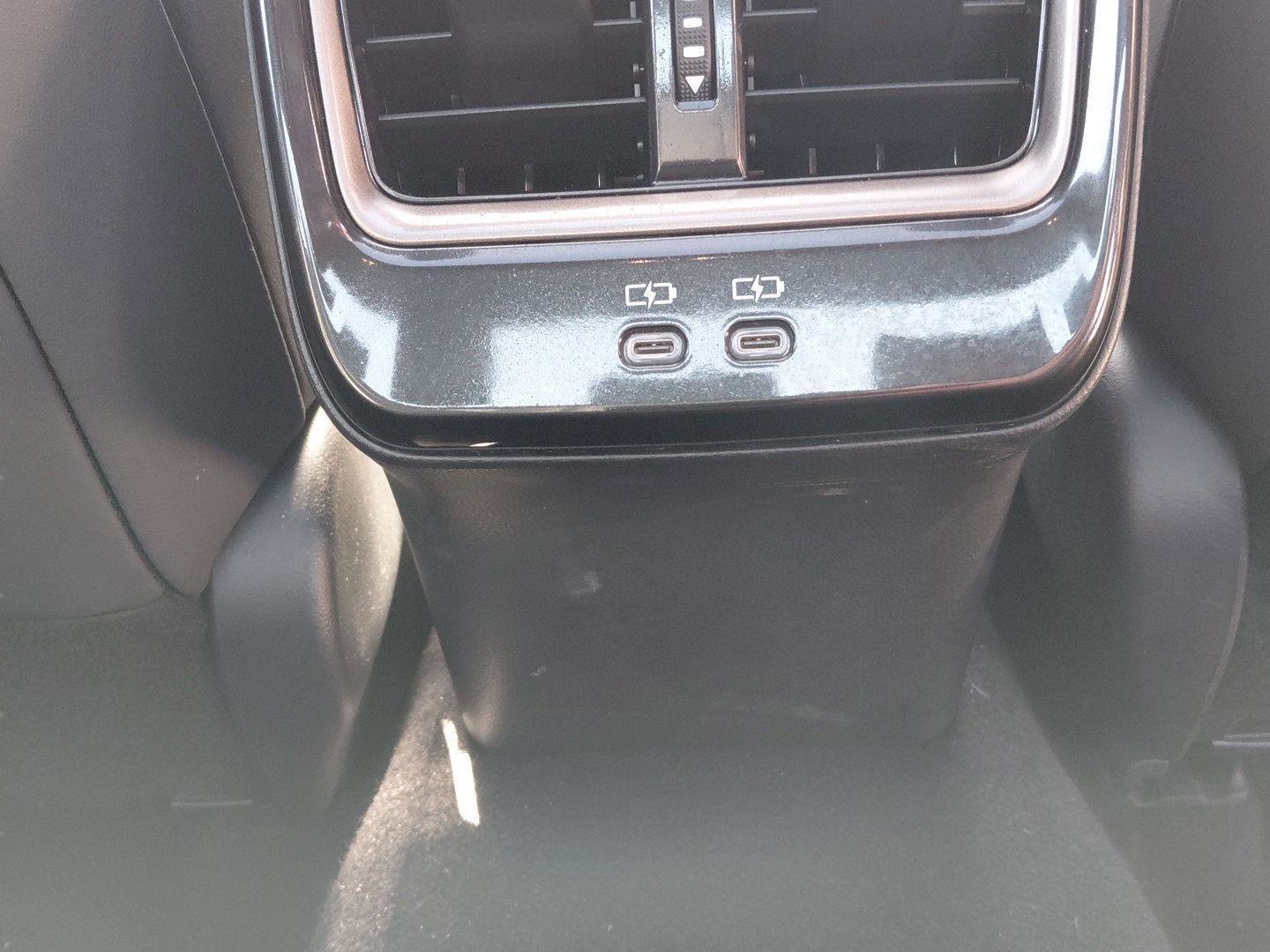 Used 2024 Toyota Crown Limited image 16