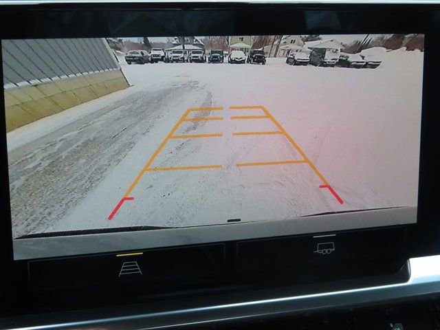 Used 2024 Chevrolet Silverado 1500 LT image 6