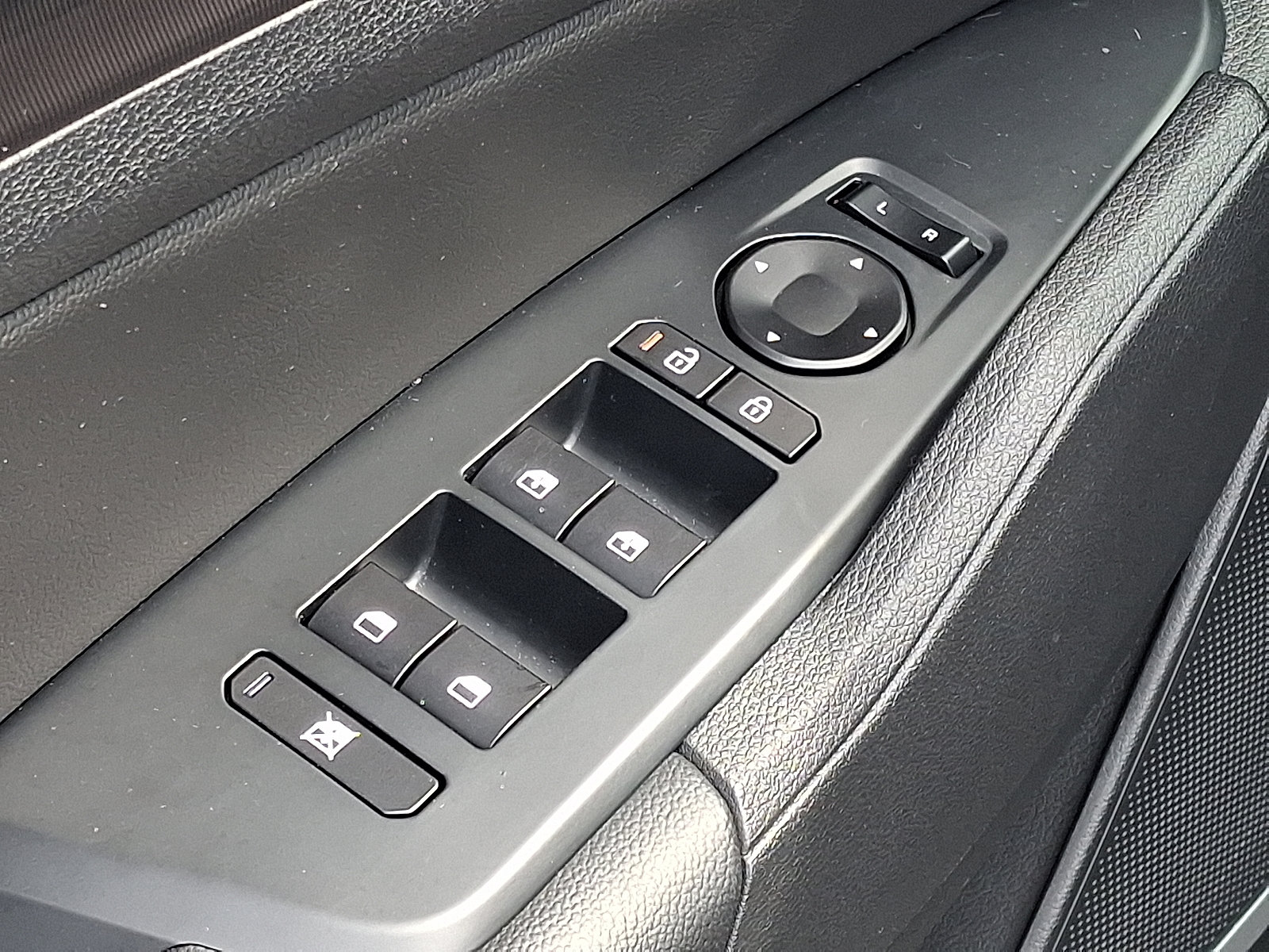 Used 2026 Kia Sportage EX AWD/4WD image 14