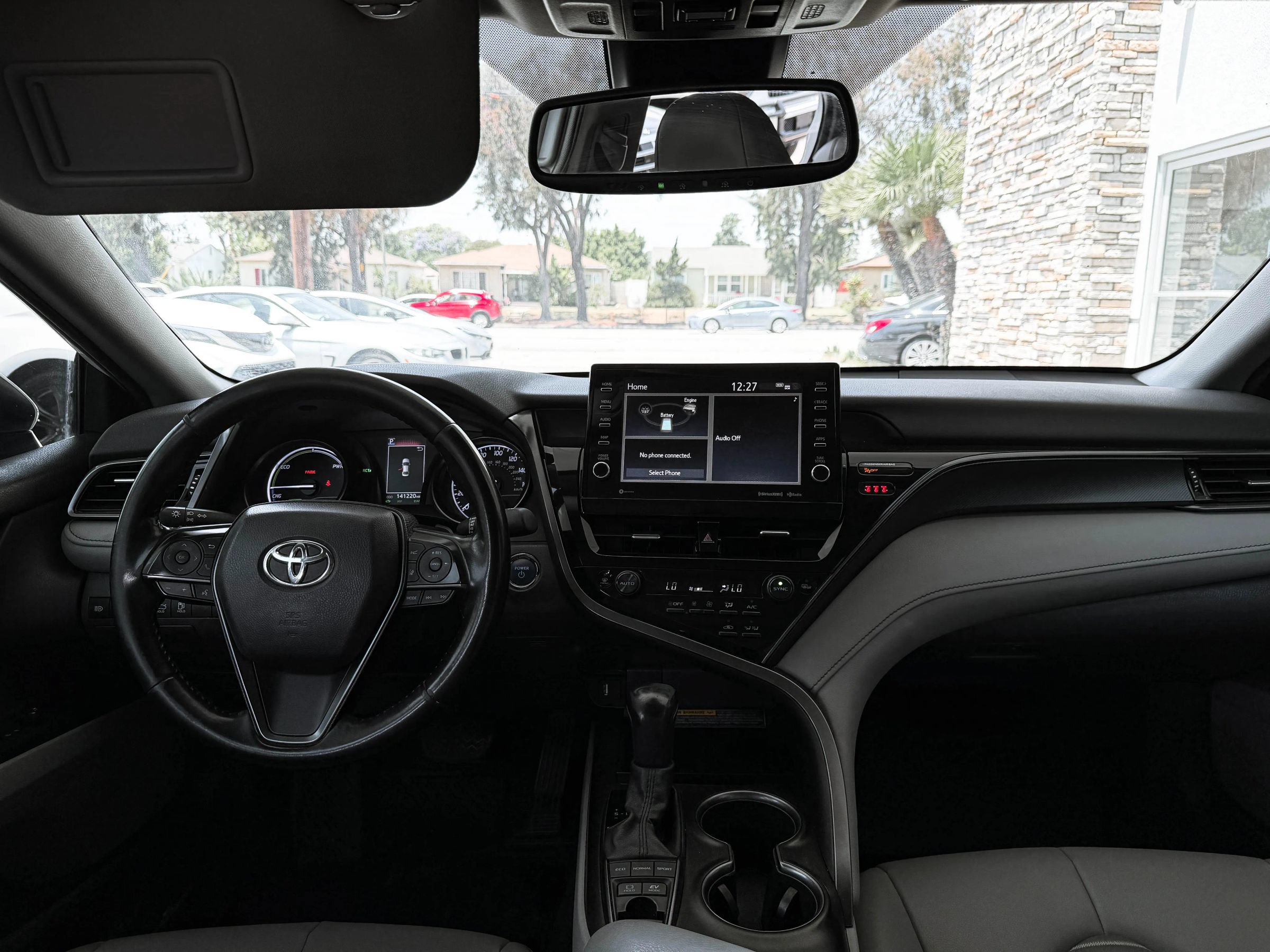 Used 2021 Toyota Camry SE w/ Audio Upgrade Package FWD image 18
