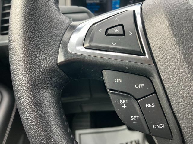 Used 2024 Ford Edge Titanium AWD/4WD image 4