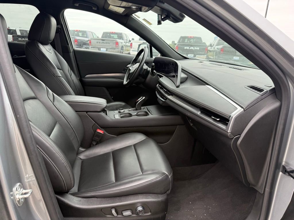 Used 2024 Cadillac XT4 Premium Luxury AWD/4WD image 19