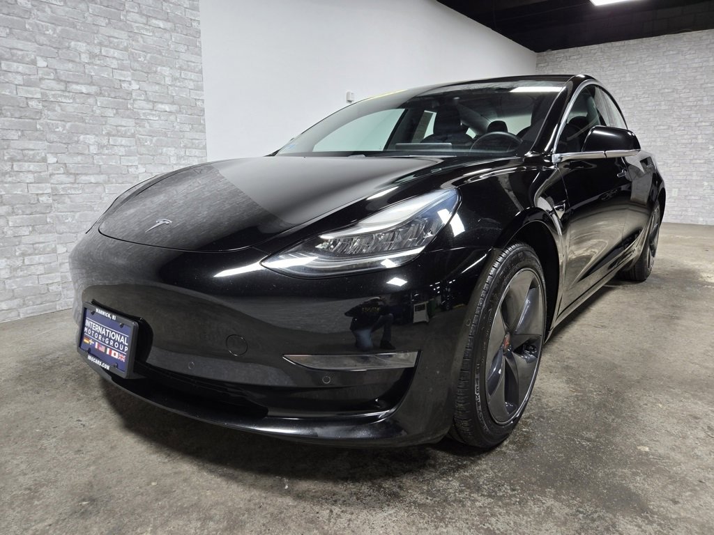 Used 2018 Tesla Model 3 Mid Range image 5