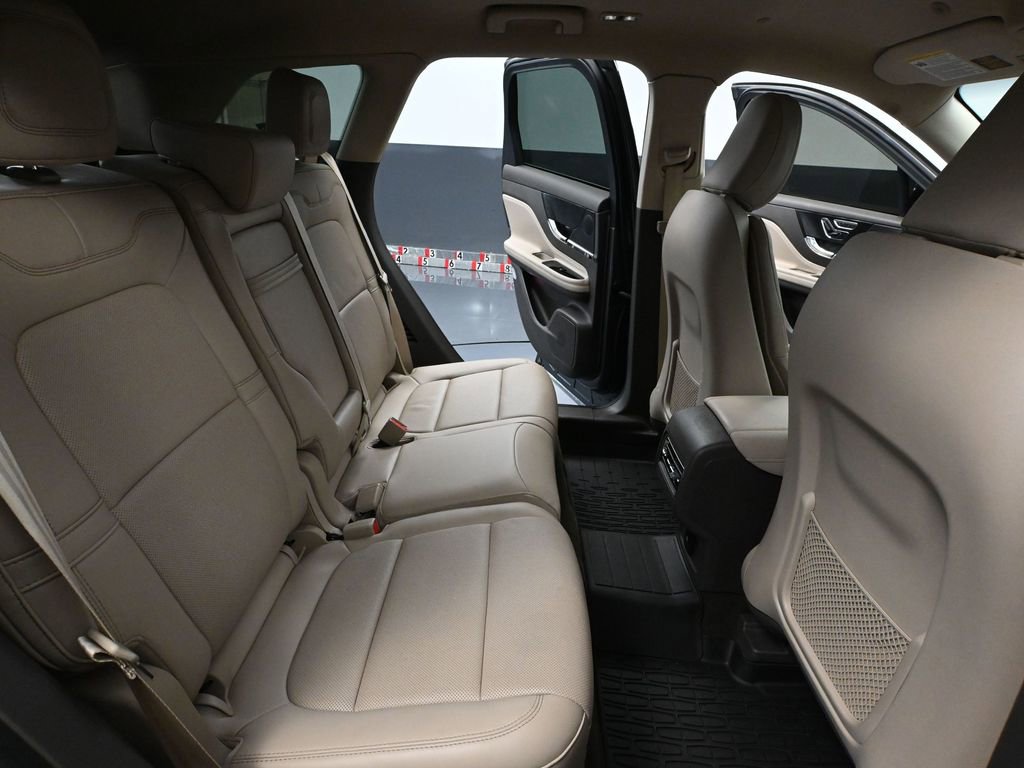 Used 2024 Lincoln Corsair Reserve w/ Towing Package image 43