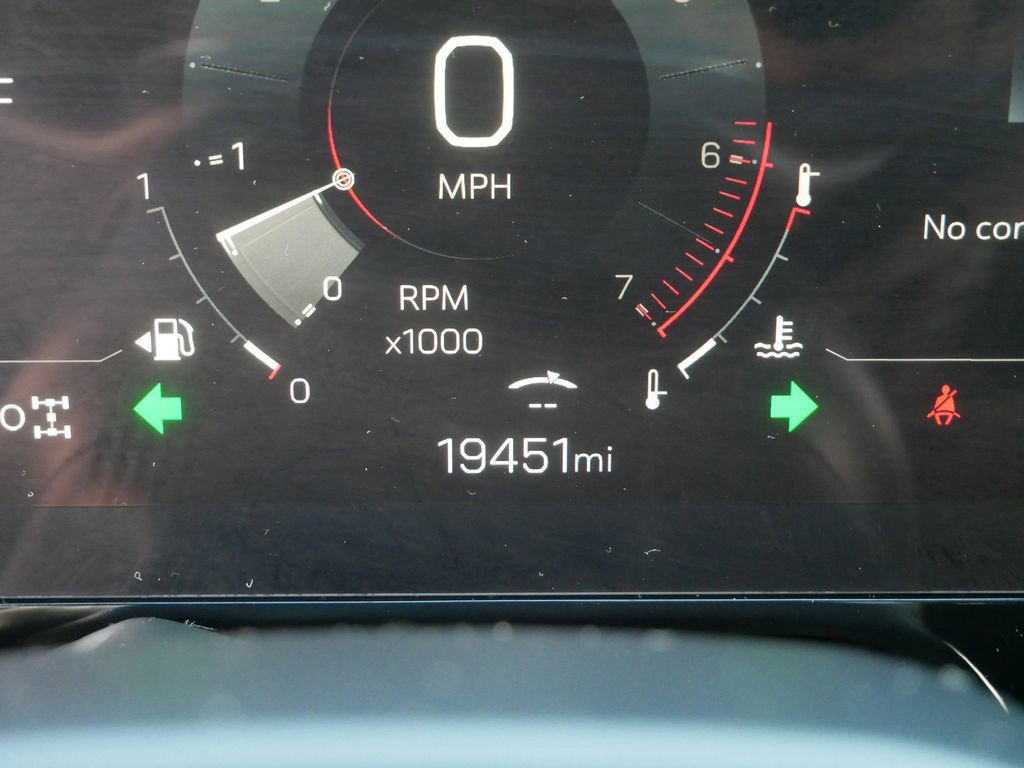 Certified 2025 GMC Yukon XL AT4 w/ AT4 Premium Package image 29