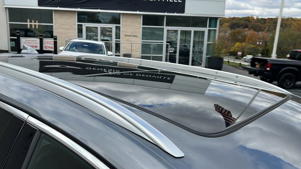 Used 2022 Cadillac XT5 Premium Luxury image 17