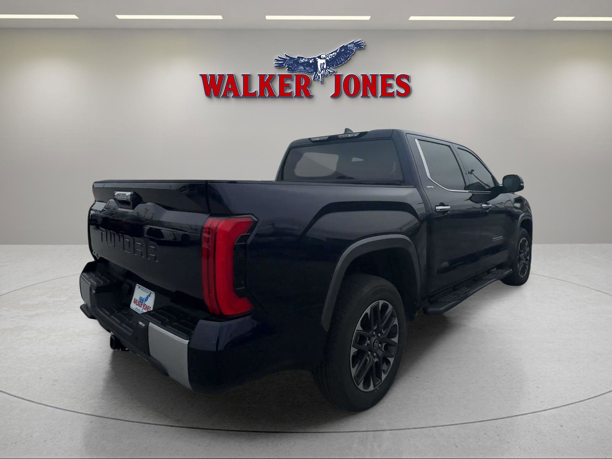 Used 2025 Toyota Tundra Limited image 6