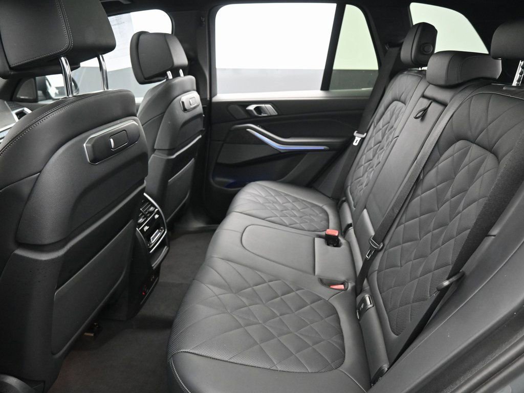 Used 2024 BMW X5 xDrive40i image 28