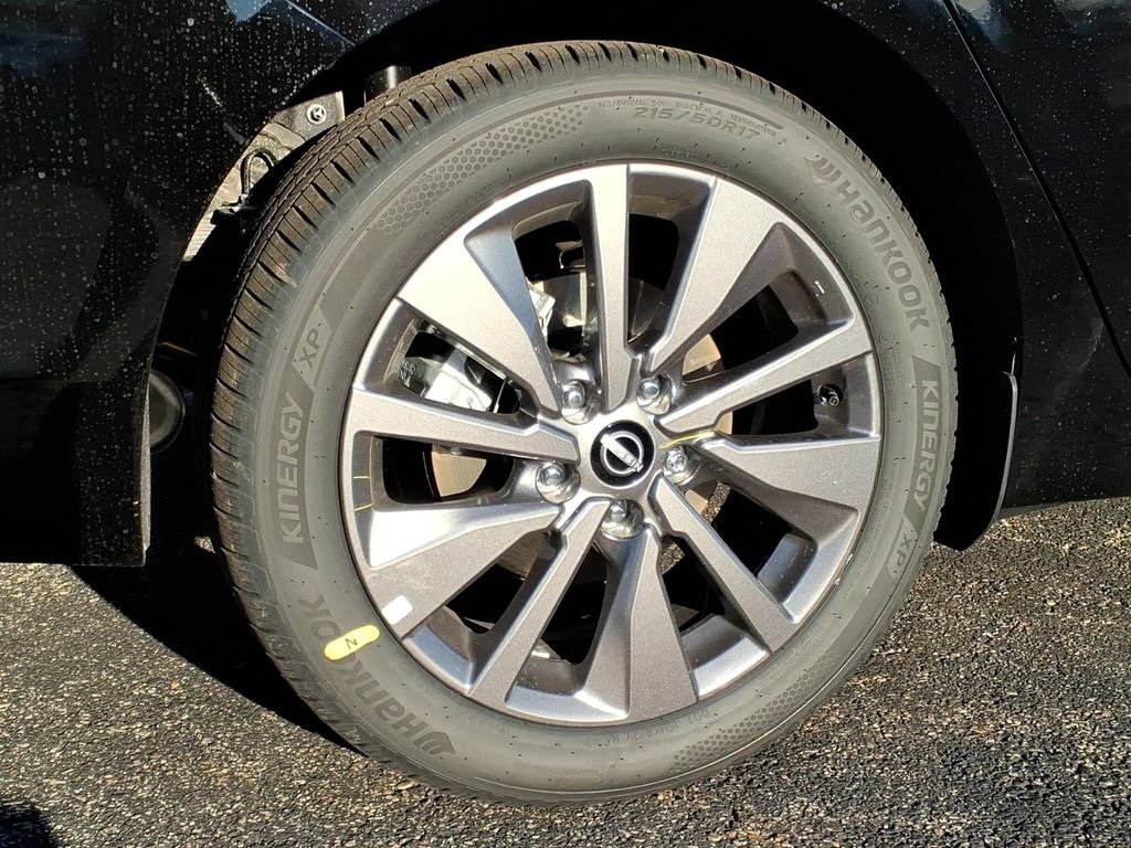 New 2026 Nissan Sentra SL w/ Floor Mat Package FWD image 6