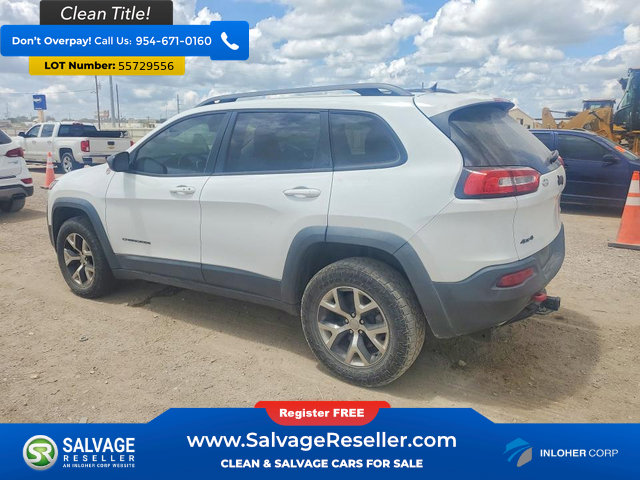 Used 2014 Jeep Cherokee Trailhawk w/ Comfort/Convenience Group AWD/4WD image 3