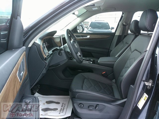 Used 2024 Volkswagen Atlas SE image 20