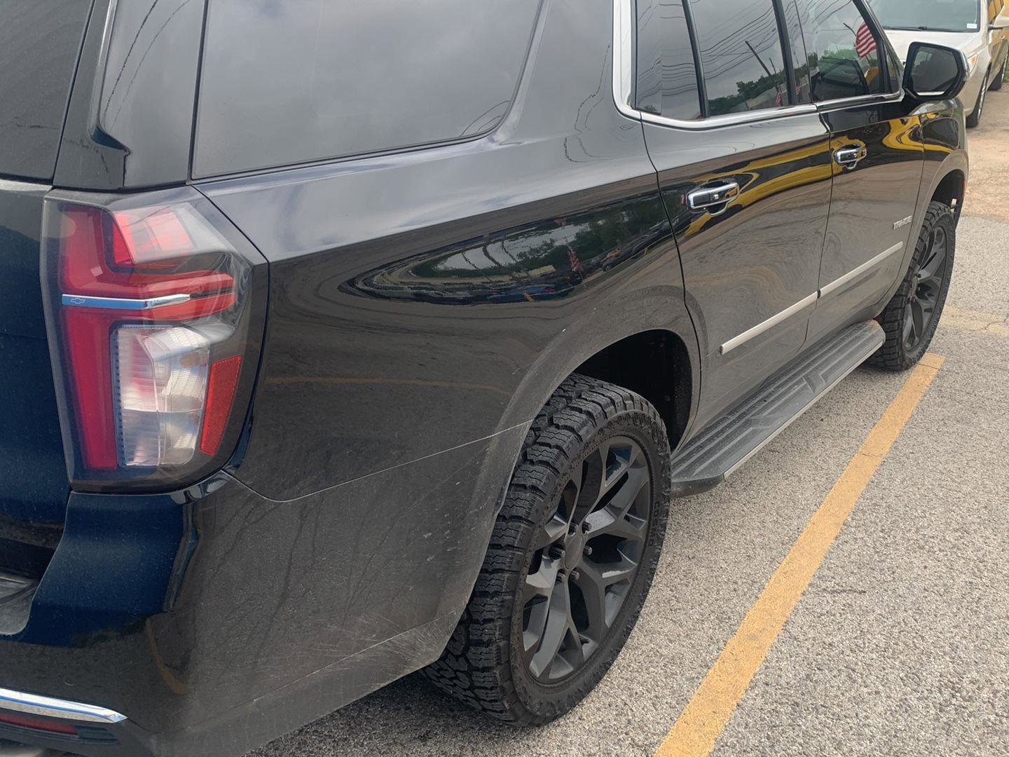 Used 2023 Chevrolet Tahoe Premier AWD/4WD image 10