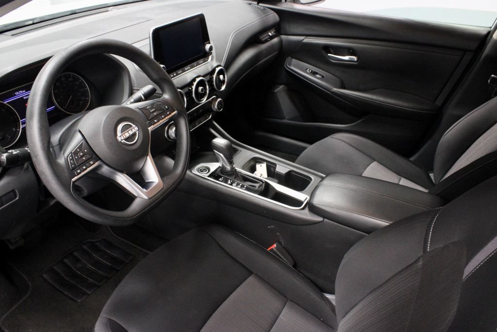 Certified 2025 Nissan Sentra SV FWD image 22