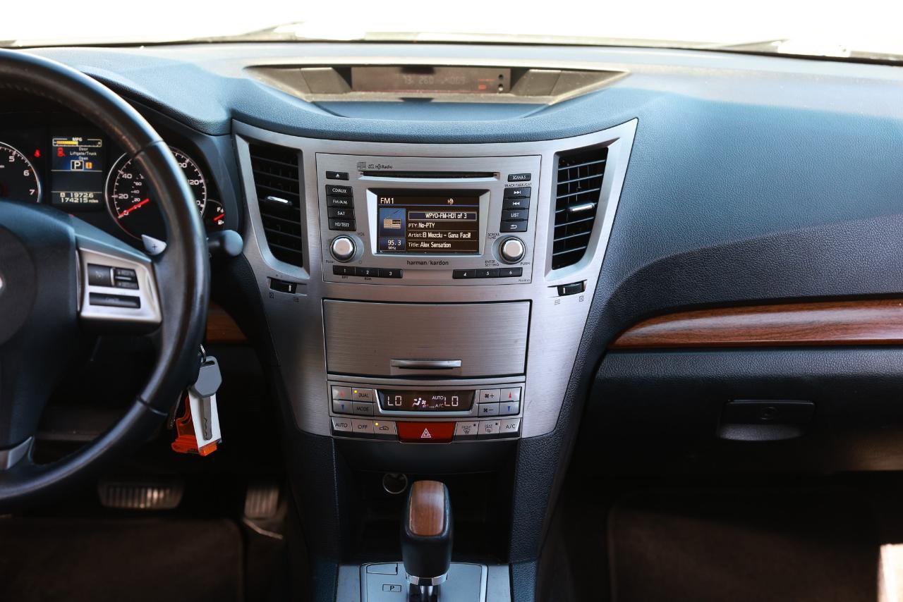 Used 2013 Subaru Outback 2.5i Limited w/ Moonroof Pkg image 35