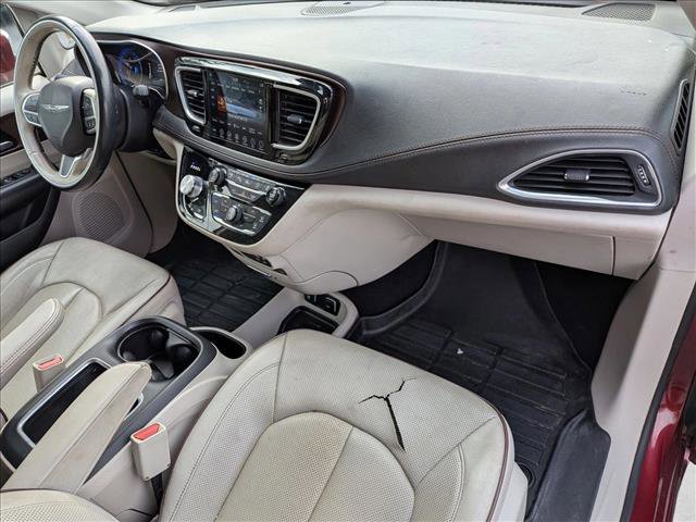 Used 2018 Chrysler Pacifica Limited w/ Advanced Safetytec Group FWD image 21