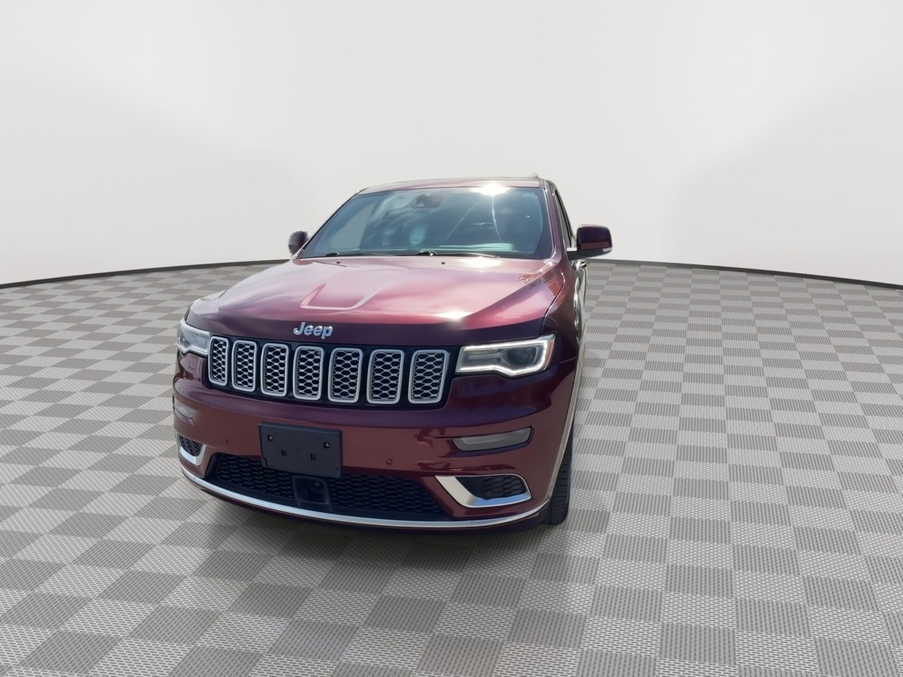 Used 2018 Jeep Grand Cherokee Summit AWD/4WD image 3