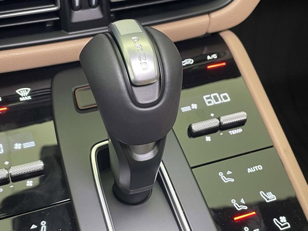 New 2026 Porsche Macan AWD/4WD image 34