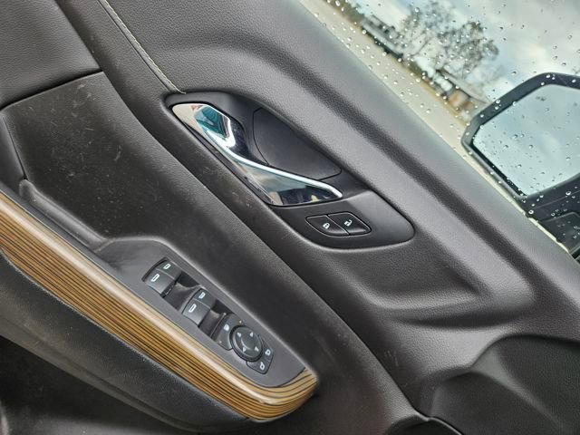 Used 2021 GMC Acadia SLE image 11