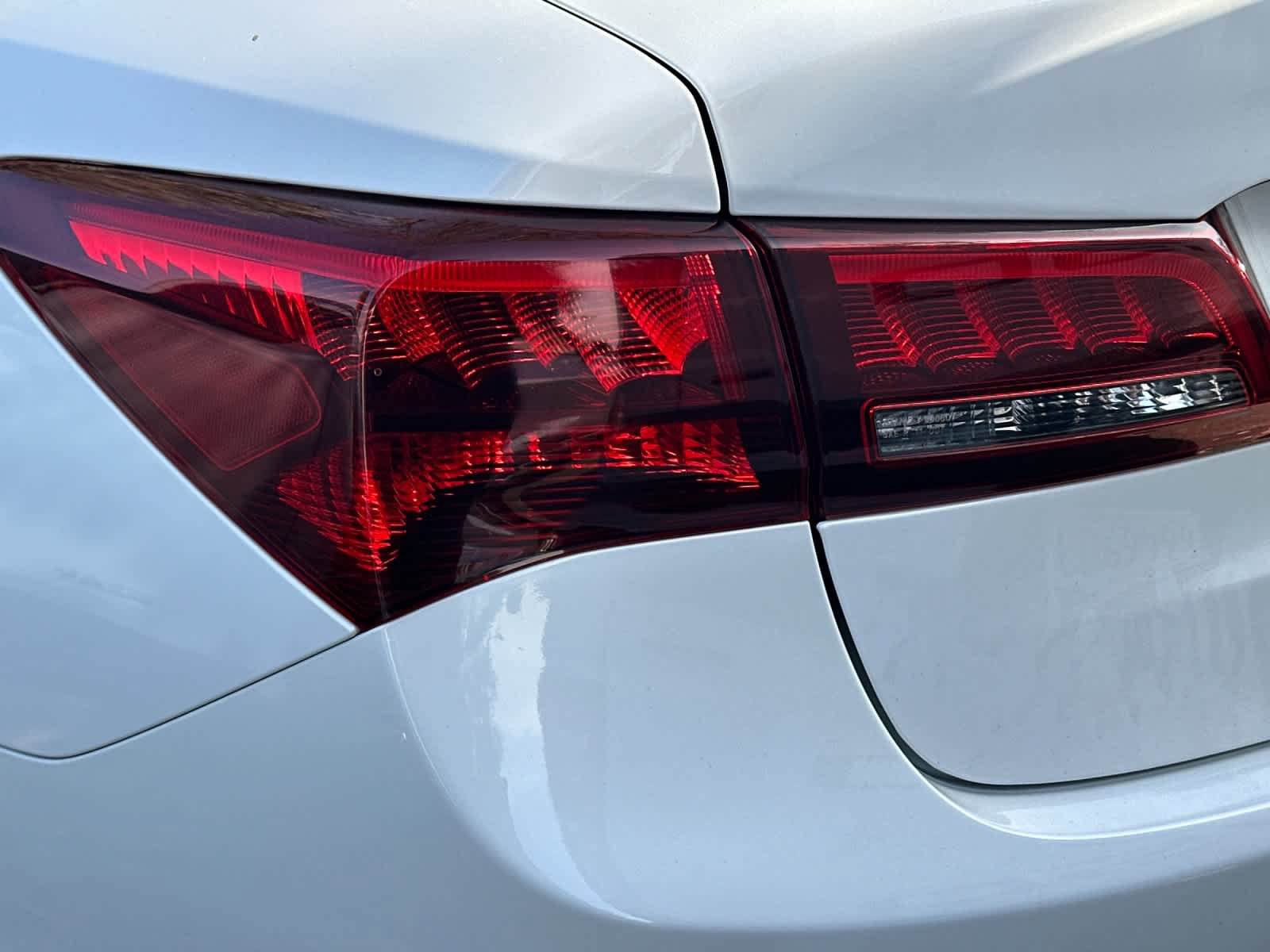 Used 2017 Acura TLX V6 FWD image 10