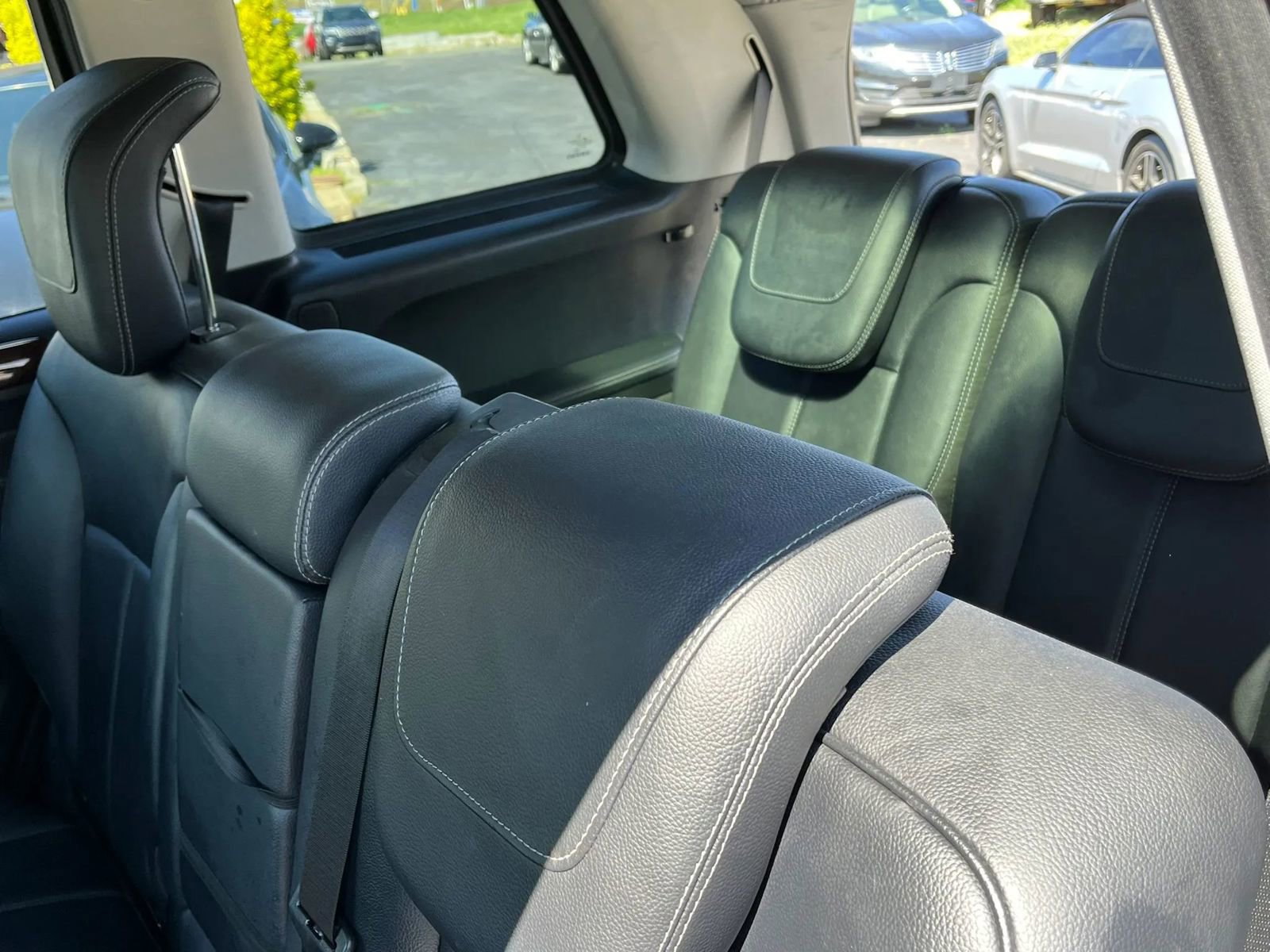 Used 2011 Mercedes-Benz GL 450 4MATIC image 18