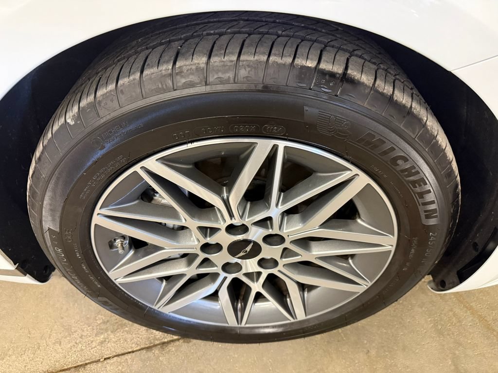 Certified 2025 Genesis G80 2.5T AWD/4WD image 16
