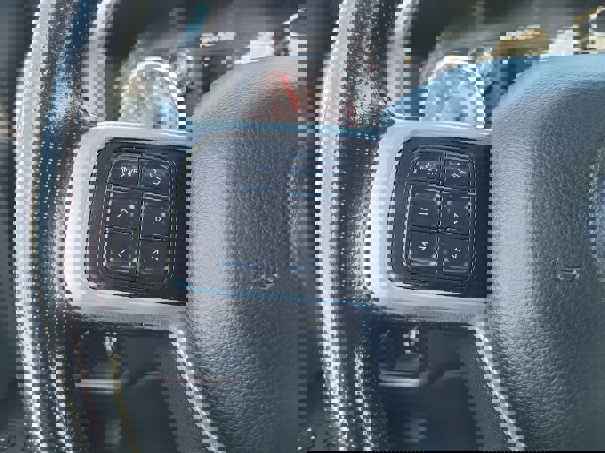 Used 2022 RAM 3500 Big Horn image 25