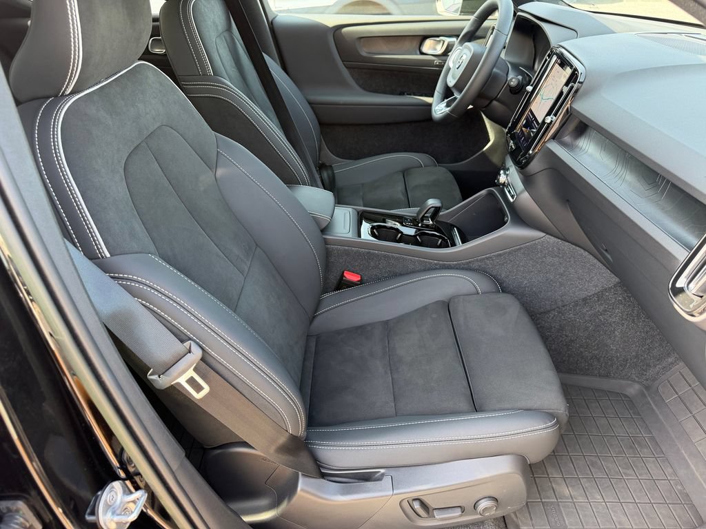 Certified 2023 Volvo XC40 Recharge Plus AWD/4WD image 15