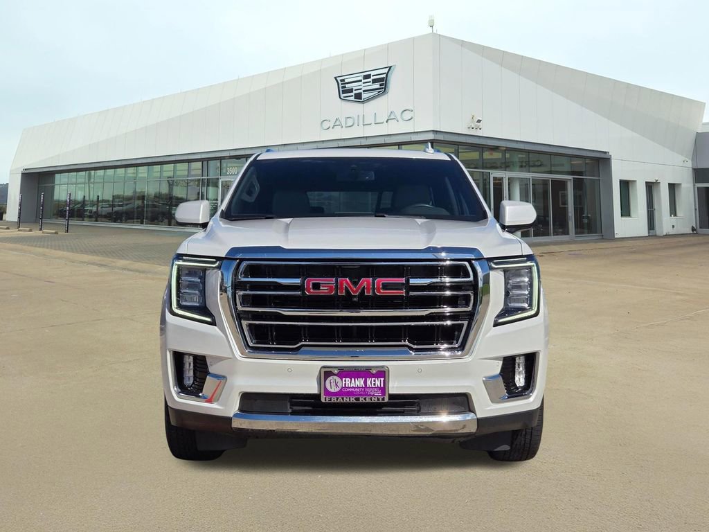 Used 2022 GMC Yukon SLT w/ SLT Premium Package image 2